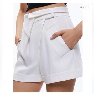Alice and Olivia Chad Asymmetrical Shorts in white - size 4